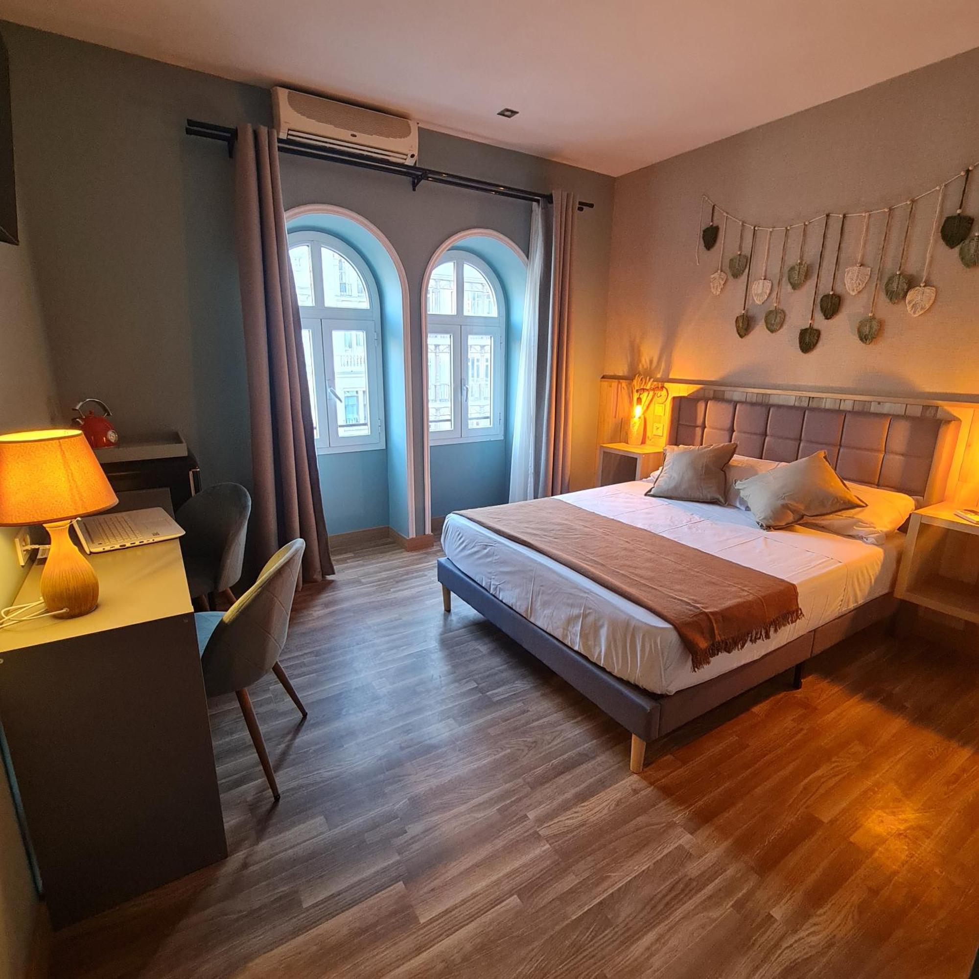 Hostal Luxury Green Madrid Gran Via, Madrid